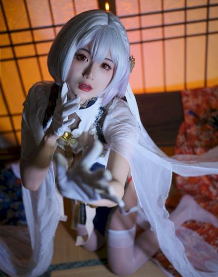 比基尼美女