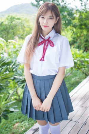 优秀女巫贾斗心